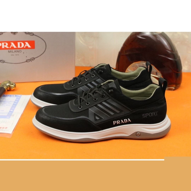 Pra*a sneakers